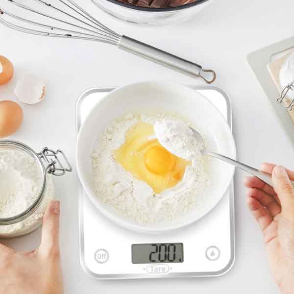 ترازو-آشپزخانهTefal-Optiss-BC5000V0-Kitchen-Scales-Maximum-Weight-Supported-5-kg-with-1-g-Measurement-Increments-Glass-White-7.jpg